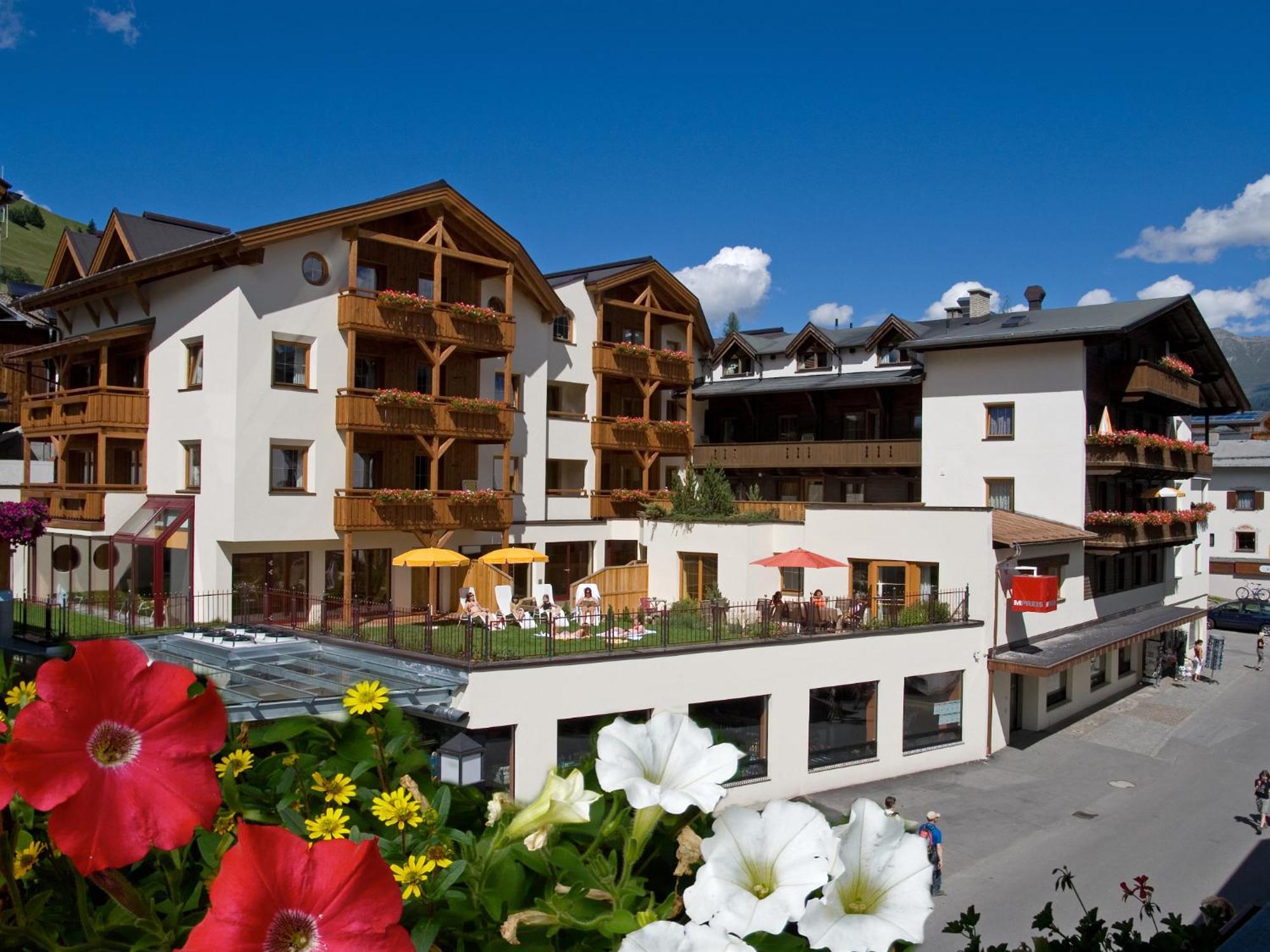 Naturhotel Feriengut Darrehof Serfaus Exterior photo