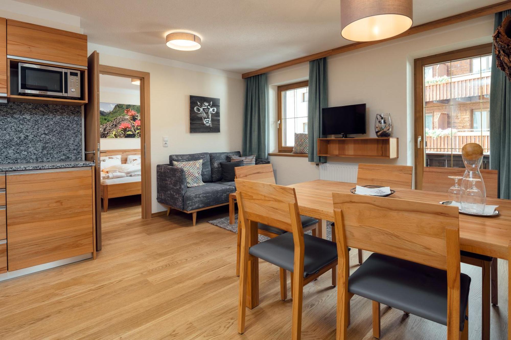 Naturhotel Feriengut Darrehof Serfaus Room photo