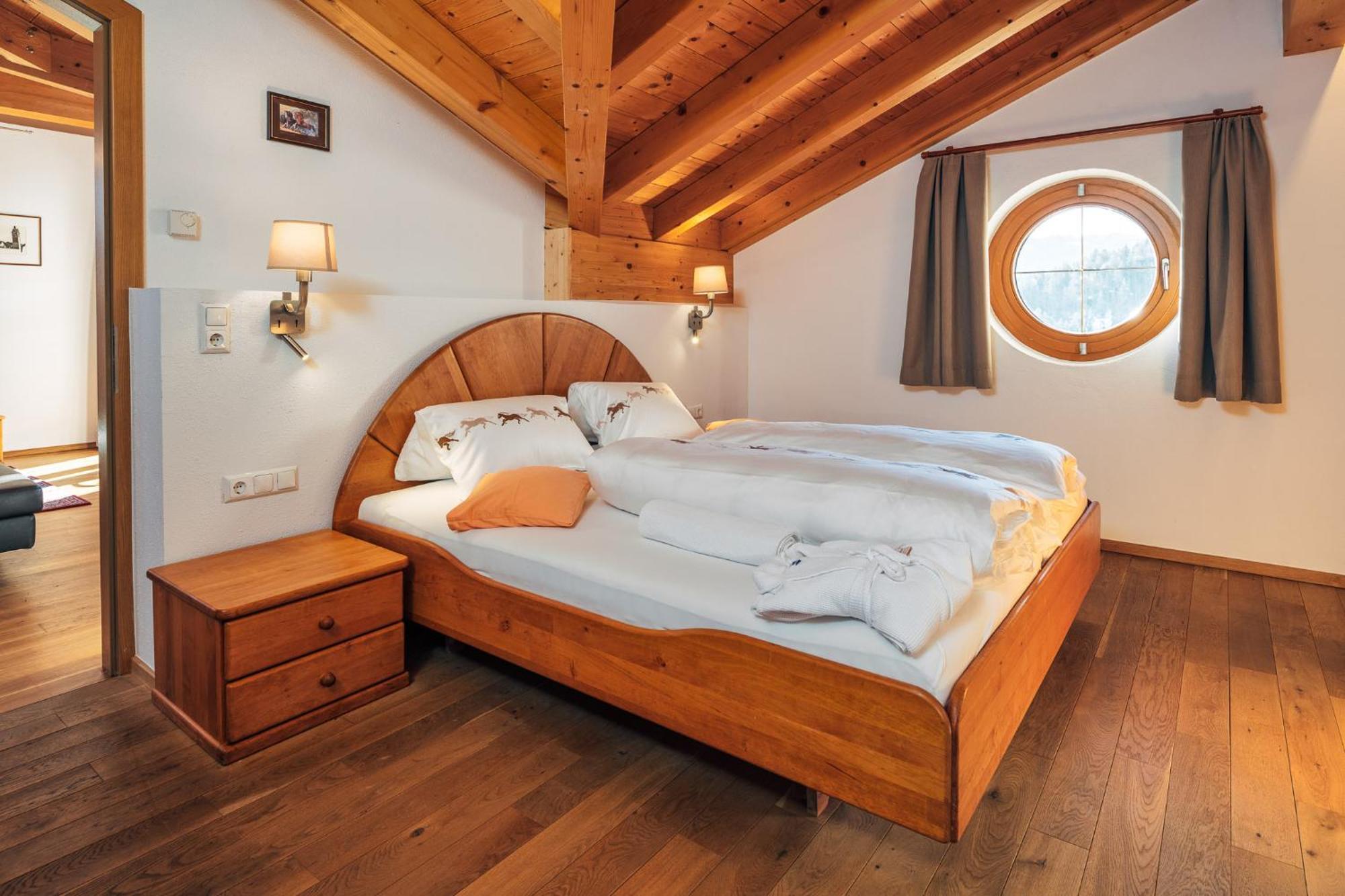Naturhotel Feriengut Darrehof Serfaus Room photo