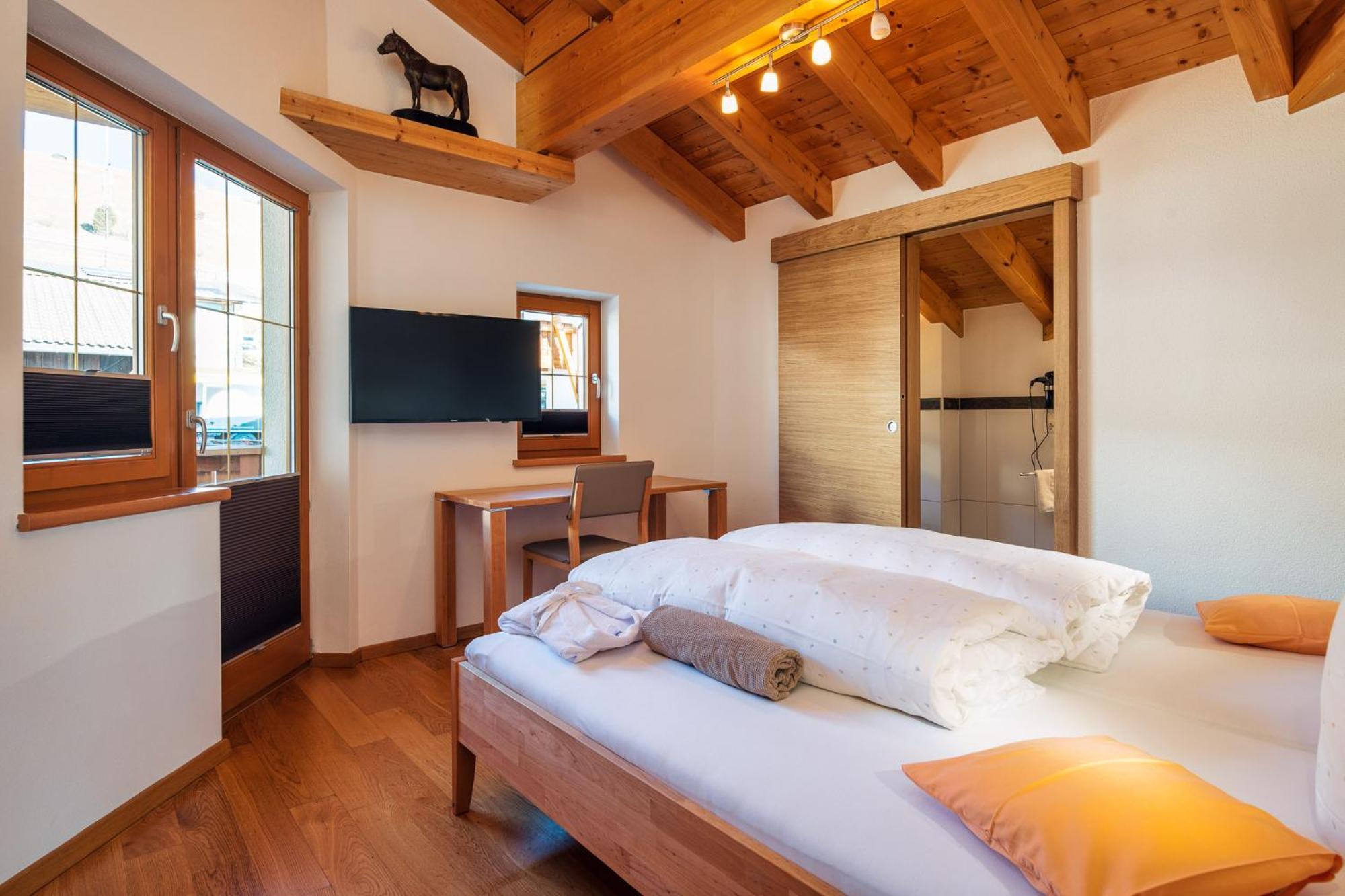 Naturhotel Feriengut Darrehof Serfaus Room photo